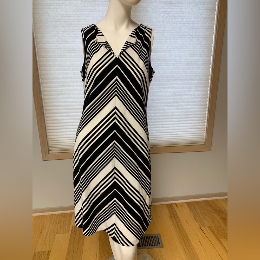 The Limited Ladies Dress Size M Good Condition